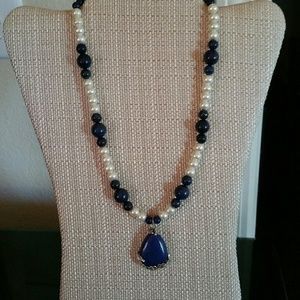 Lapis lazuli and Fresh Water Pearls Necklace